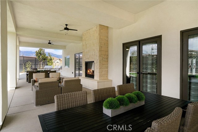 1564 Four Seasons Circle, Beaumont CA: https://media.crmls.org/medias/34841771-9c21-4c1a-9927-283d3b143ae3.jpg