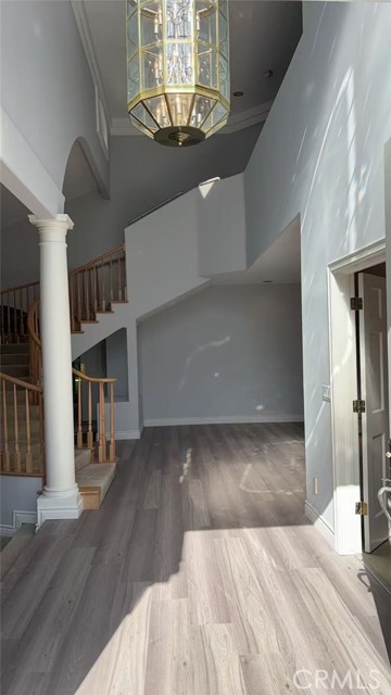 Detail Gallery Image 2 of 47 For 11 E Rodell Pl, Arcadia,  CA 91006 - 5 Beds | 4/1 Baths