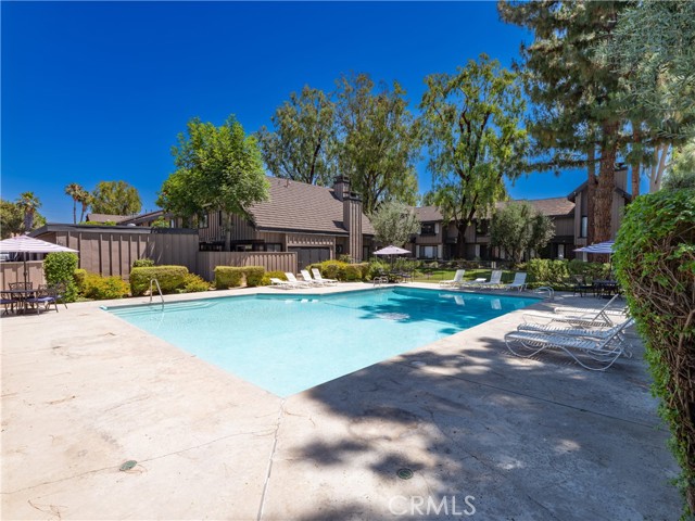 Detail Gallery Image 21 of 24 For 9757 Reseda Bld #71,  Northridge,  CA 91324 - 2 Beds | 3 Baths