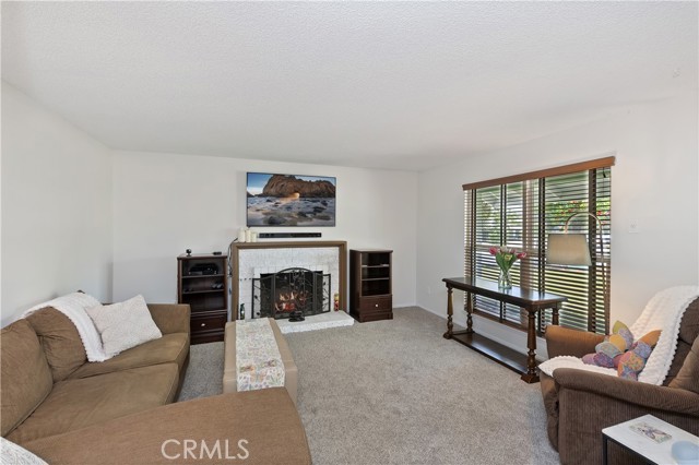 1502 S Merrill Street, Corona CA: https://media.crmls.org/medias/3486698e-007f-4f3a-9d72-7c9651952846.jpg