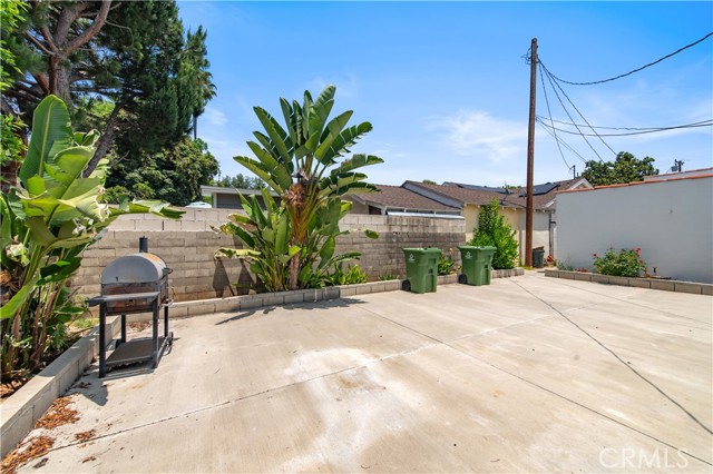 329 N Bushnell Avenue, Alhambra CA: https://media.crmls.org/medias/34876fa9-a087-4b60-967b-c1ae4392f0fc.jpg