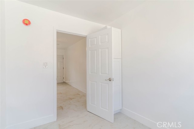 Detail Gallery Image 9 of 20 For 1116 S Berendo St #5,  Los Angeles,  CA 90006 - 2 Beds | 1 Baths