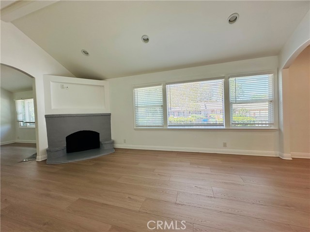 Detail Gallery Image 28 of 75 For 5148 Otis Ave, Tarzana,  CA 91356 - 4 Beds | 4 Baths