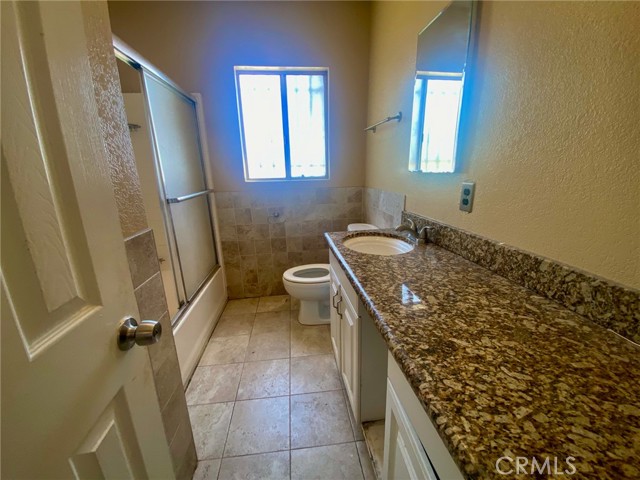 Detail Gallery Image 9 of 17 For 10118 Laurel Canyon Bld, Pacoima,  CA 91331 - 3 Beds | 1 Baths