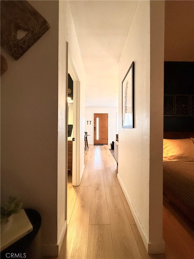 https://media.crmls.org/medias/34887530-ee9c-4fd1-8113-84db96b2428c.jpg?preset=X-Large
