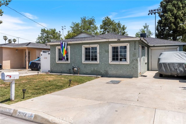 Detail Gallery Image 21 of 58 For 21114 & 1/2 Martin St, Carson,  CA 90745 - 5 Beds | 3 Baths