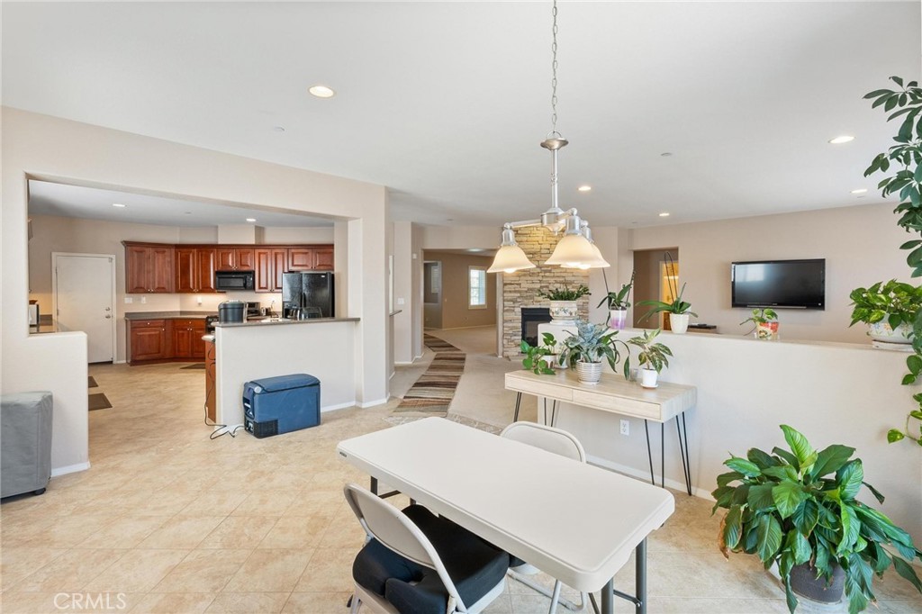 MLS #CV25239567 image #16