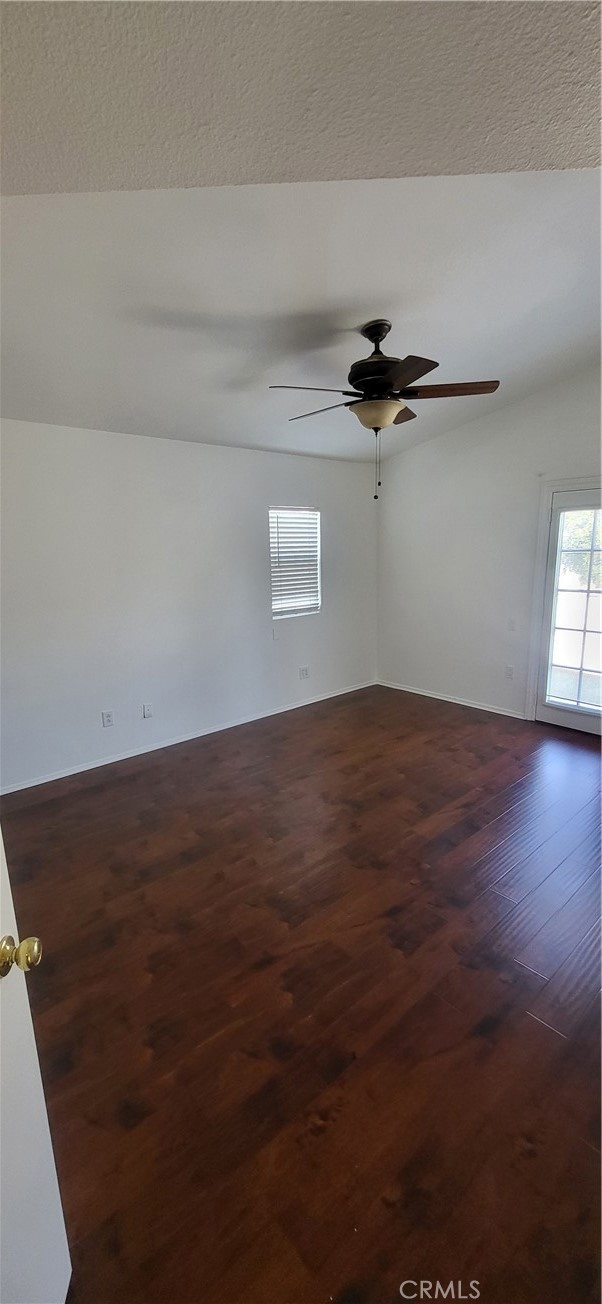 Detail Gallery Image 16 of 35 For 1049 Jude Ct, San Jacinto,  CA 92583 - 4 Beds | 3 Baths