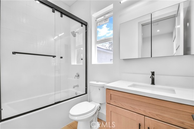 6316 Babcock Avenue, Valley Glen CA: https://media.crmls.org/medias/348989c6-8a72-424c-8c13-55510fd474ce.jpg