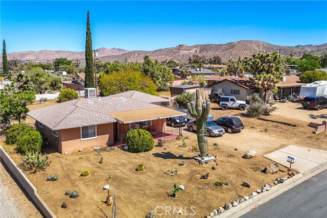 Detail Gallery Image 5 of 35 For 7565 Condalia Ave, Yucca Valley,  CA 92284 - 2 Beds | 1 Baths