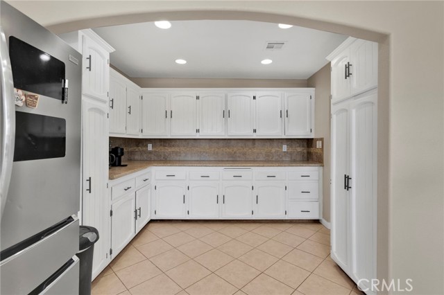 Detail Gallery Image 21 of 57 For 16783 Mission, Hesperia,  CA 92345 - 4 Beds | 3 Baths