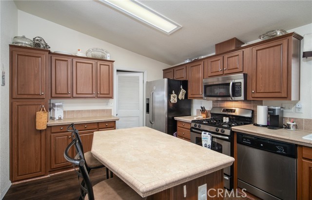 Detail Gallery Image 7 of 17 For 12813 7th Street #24,  Yucaipa,  CA 92399 - 3 Beds | 2 Baths