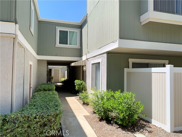 Detail Gallery Image 3 of 19 For 990 Golden Springs Dr #D,  Diamond Bar,  CA 91765 - 2 Beds | 3 Baths