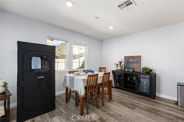 Detail Gallery Image 10 of 40 For 17181 Gray Pine Pl, San Bernardino,  CA 92407 - 3 Beds | 2/1 Baths