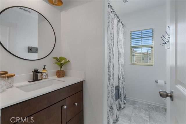 Detail Gallery Image 12 of 45 For 24008 Savory Way, Lake Elsinore,  CA 92532 - 3 Beds | 2/1 Baths