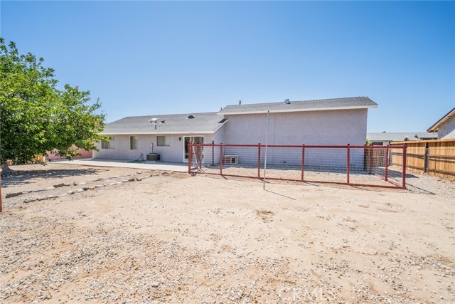Detail Gallery Image 27 of 38 For 14150 Manzano Rd, Victorville,  CA 92392 - 3 Beds | 2 Baths