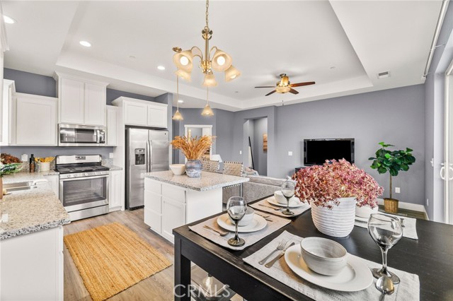 2851 Pin Oak Lane, Chico CA: https://media.crmls.org/medias/348feae1-82a5-4270-aec4-dc5f9843d7b7.jpg
