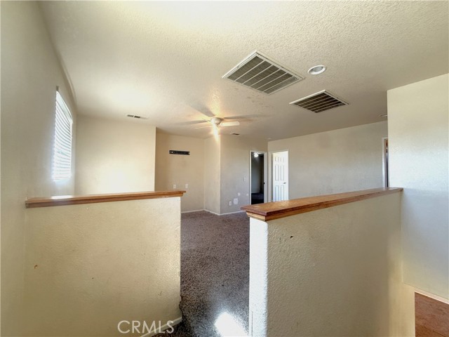 Detail Gallery Image 10 of 24 For 45572 Robinson Dr, Lancaster,  CA 93535 - 5 Beds | 3 Baths