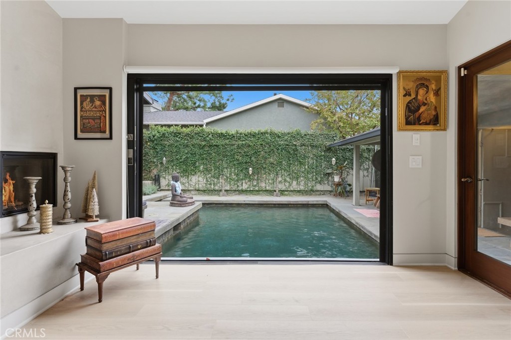 MLS #SR25260456 image #10