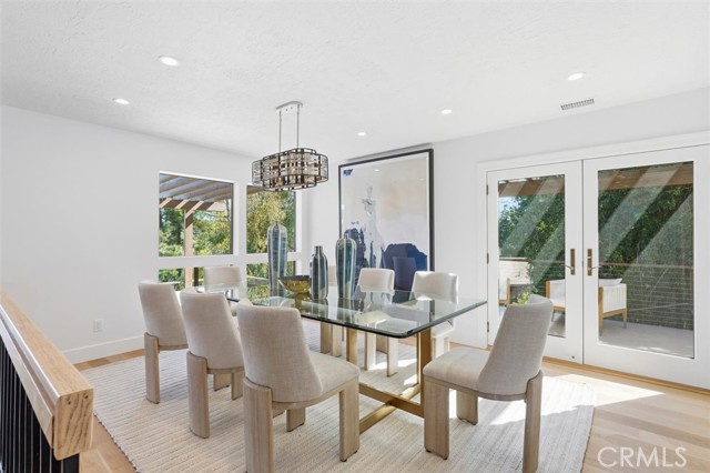 Detail Gallery Image 11 of 66 For 5204 Middlecrest Rd, Rancho Palos Verdes,  CA 90275 - 4 Beds | 3 Baths