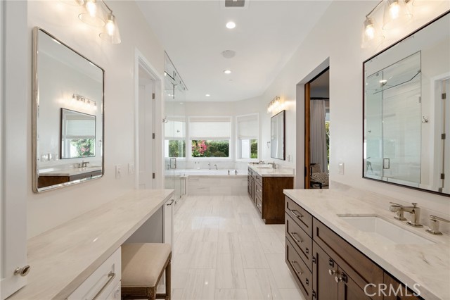 550 Helberta Avenue, Redondo Beach, California 90277, 5 Bedrooms Bedrooms, ,3 BathroomsBathrooms,Residential,Sold,Helberta,SB21204332