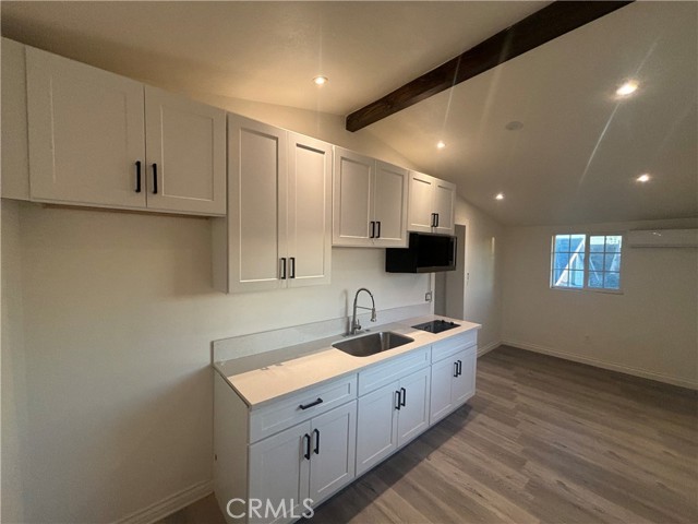 Detail Gallery Image 11 of 12 For 8761 John, Los Angeles,  CA 90002 - 3 Beds | 2 Baths