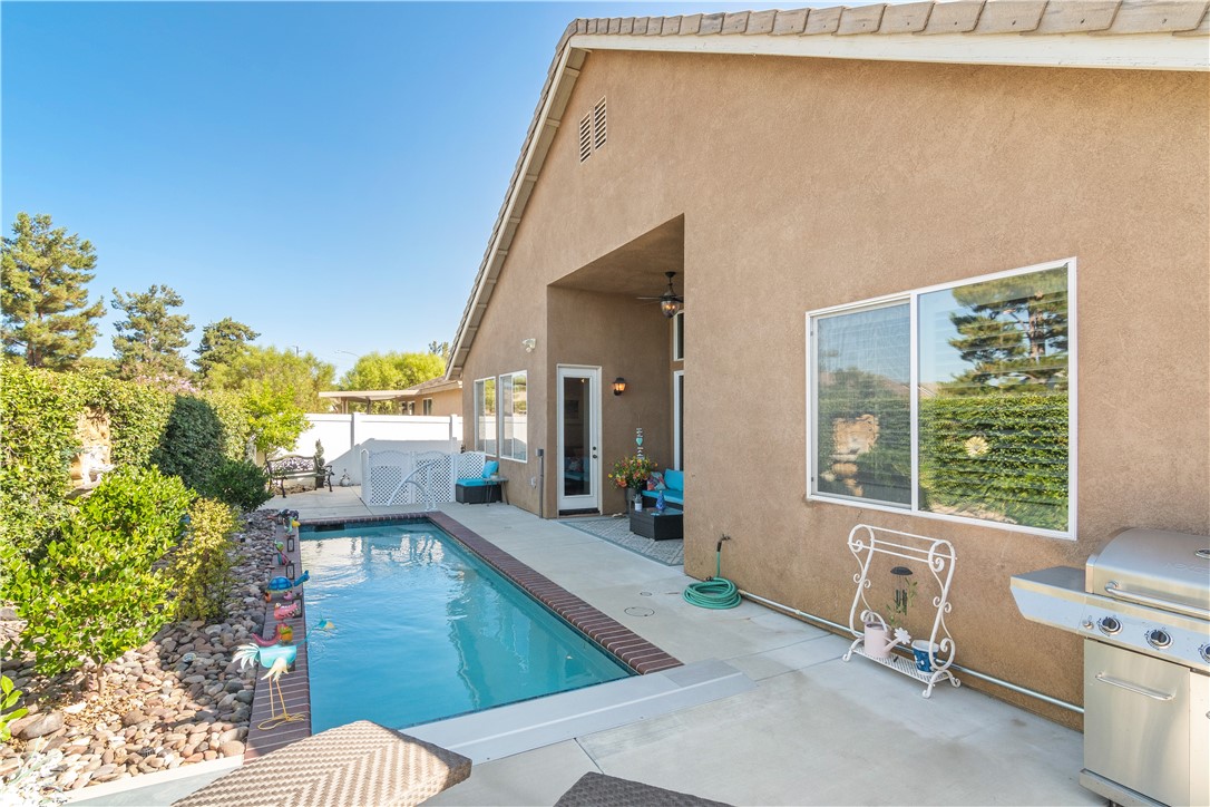 Detail Gallery Image 37 of 75 For 39415 Domaine Michael Dr, Murrieta,  CA 92563 - 3 Beds | 2 Baths