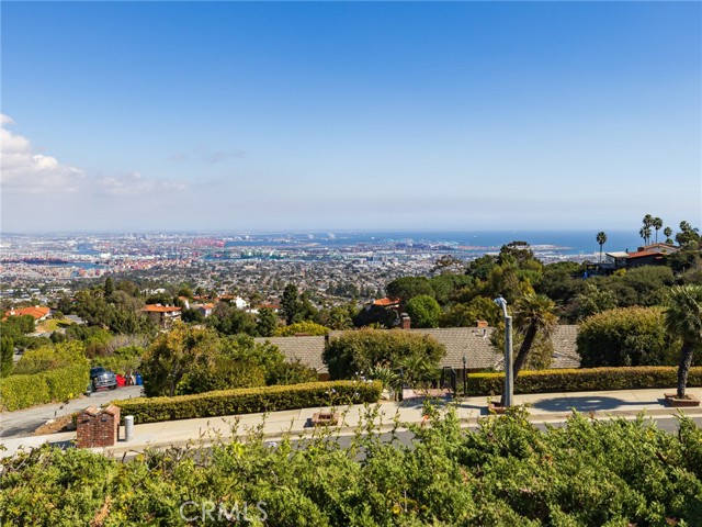 29897 Knoll View Drive, Rancho Palos Verdes, California 90275, 3 Bedrooms Bedrooms, ,2 BathroomsBathrooms,Residential,For Sale,Knoll View,PV25033357