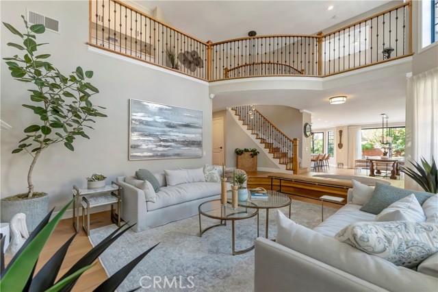 Detail Gallery Image 11 of 58 For 6095 Greenbrier Dr, Huntington Beach,  CA 92648 - 3 Beds | 2/1 Baths