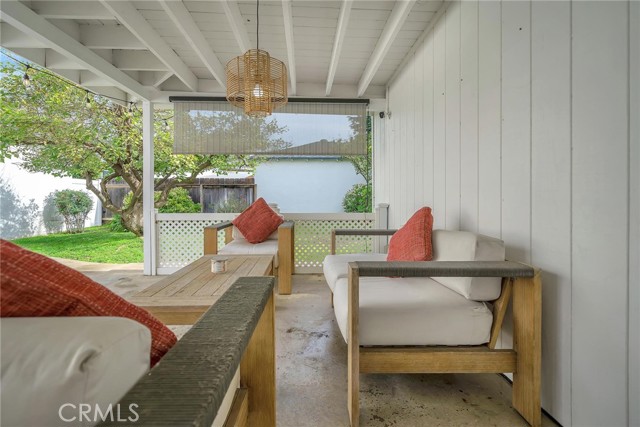 Detail Gallery Image 12 of 15 For 13958 Morrison St, Sherman Oaks,  CA 91423 - 3 Beds | 1 Baths