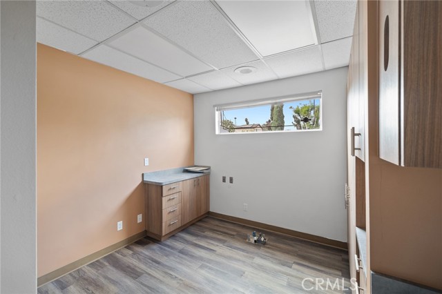 8719 Woodley Avenue, North Hills (los Angeles), California 91343, ,Commercial Lease,For Rent,8719 Woodley Avenue,CRSR25023132