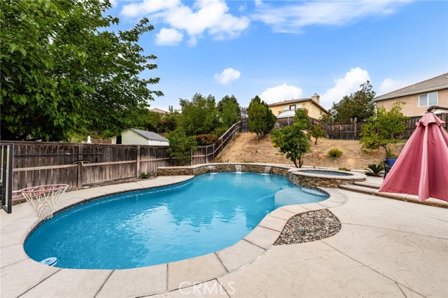Detail Gallery Image 33 of 41 For 25149 Dogwood Ct, Corona,  CA 92883 - 4 Beds | 3 Baths