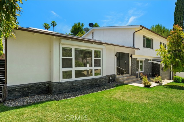 16544 Park Lane Drive, Los Angeles CA: https://media.crmls.org/medias/3494c104-0352-4f0e-915d-b2f628125e5a.jpg