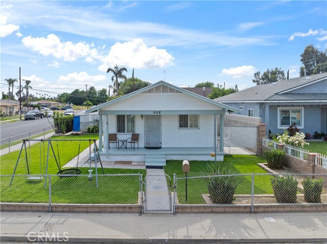 608 Western Avenue, San Bernardino CA: https://media.crmls.org/medias/3494ea23-789f-4336-9e33-1d642a7c922f.jpg