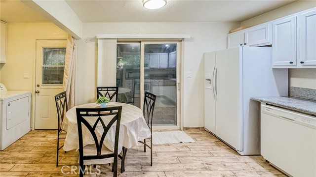 Detail Gallery Image 17 of 33 For 22903 Waters Dr, Crestline,  CA 92325 - 2 Beds | 2 Baths