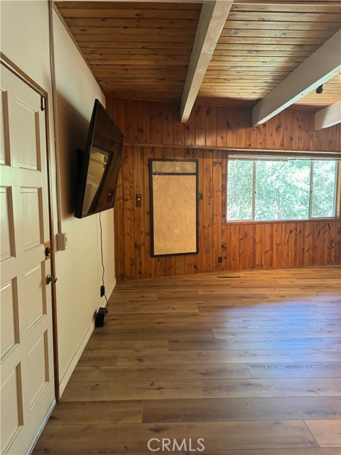 Detail Gallery Image 21 of 30 For 956 Teakwood Dr, Lake Arrowhead,  CA 92352 - 5 Beds | 3 Baths