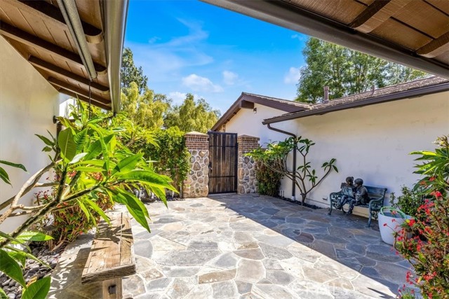 Image 12 of 72 For 27151 Mission Hills Drive