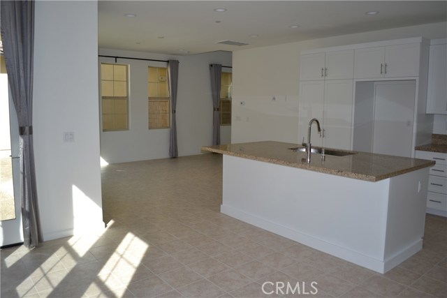 90 Lavender, Lake Forest CA: https://media.crmls.org/medias/3496ba30-22b5-4ba2-9123-26ba4f1f4b28.jpg