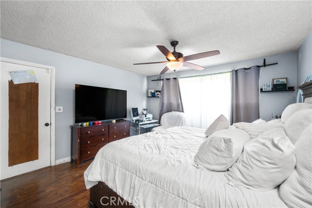 4421 N Sunflower Avenue, Covina CA: https://media.crmls.org/medias/3496d502-016a-4dae-95d4-c306a8525b4f.jpg