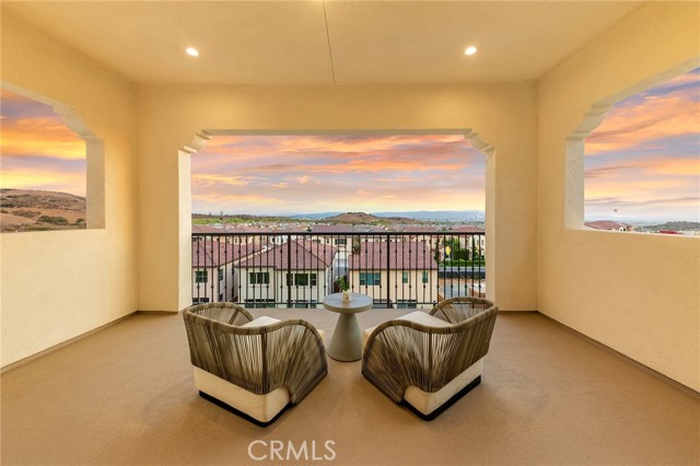 118 Sunnybank, Irvine CA: https://media.crmls.org/medias/34978d27-6451-42b3-aeab-1f502a288de5.jpg