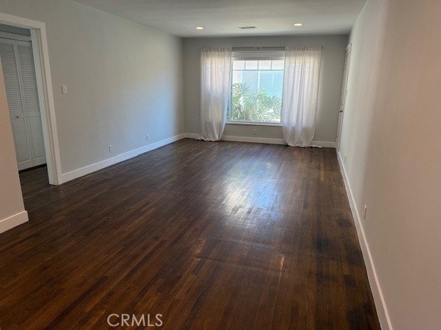 Detail Gallery Image 16 of 22 For 5713 Woodman Ave, Valley Glen,  CA 91401 - 2 Beds | 1 Baths