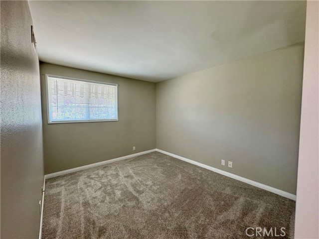 21903 Erie Lane, Lake Forest CA: https://media.crmls.org/medias/34996942-600b-414d-ace1-b3f1f2287e3f.jpg