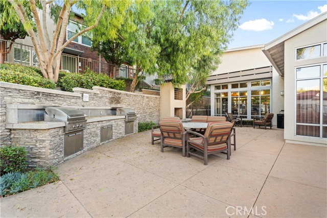 9 Compass Court, Aliso Viejo CA: https://media.crmls.org/medias/349b049f-db6c-4ec9-96e4-a026800c199e.jpg
