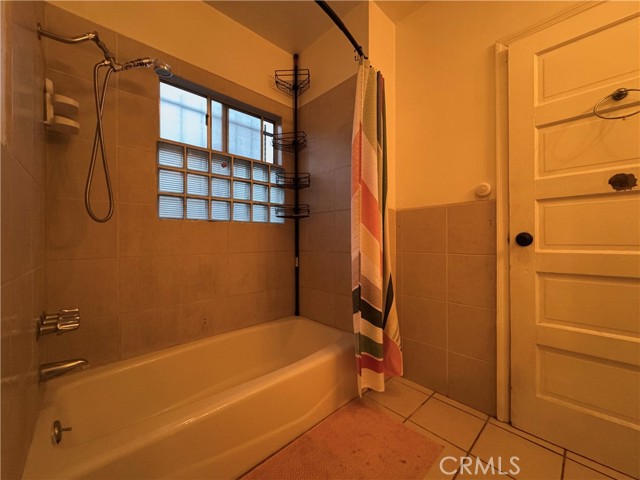 Detail Gallery Image 6 of 17 For 214 E 56th St, Los Angeles,  CA 90011 - 2 Beds | 1 Baths