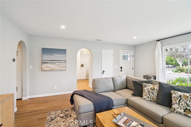 242 San Rafael Avenue, Santa Barbara CA: https://media.crmls.org/medias/349be4c4-9e2a-47c2-ae91-55d35189c2e2.jpg