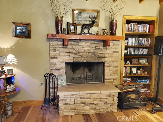 Detail Gallery Image 9 of 75 For 33429 Robin Dr, Green Valley Lake,  CA 92341 - 2 Beds | 1 Baths