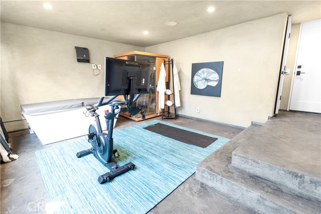 505 Poppy Avenue, Corona del Mar CA: https://media.crmls.org/medias/349cafc8-9026-43aa-ac66-5bdeb498de7d.jpg