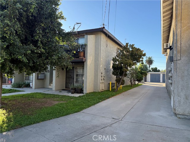 415 S 6th, Montebello CA: https://media.crmls.org/medias/349d7f3b-5fe2-4aef-909b-31aa52ccfcfd.jpg