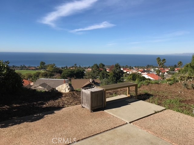29221 Firthridge Road, Rancho Palos Verdes CA: https://media.crmls.org/medias/349d870e-e0c9-454e-97ee-c5acadb9fc12.jpg