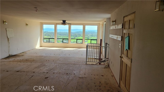 9176 Upper Lake Lucerne Road, Upper Lake CA: https://media.crmls.org/medias/349d9c91-acf1-4058-9491-4835fc4a04c6.jpg